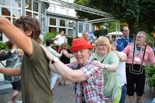 Boppard Muziekreis - Polonaise - Buitenhof Reizen begeleide vakanties voor mensen met een verstandelijke beperking.