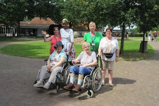 Lunteren - Groepsfoto - Buitenhof Reizen begeleide vakanties voor mensen met een verstandelijke beperking.