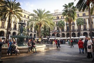 Grand Prix Barcelona - foto plein Barcelona - Buitenhof Reizen begeleide vakanties voor mensen met een verstandelijke beperking