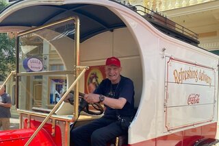Disney - Reiziger in bus - Buitenhof Reizen begeleide vakanties voor mensen met een verstandelijke beperking