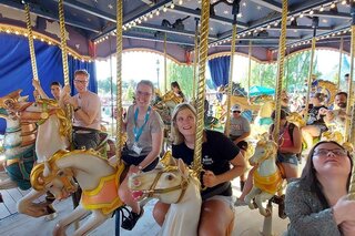 Disney - Groep attractie - Buitenhof Reizen begeleide vakanties voor mensen met een verstandelijke beperking.