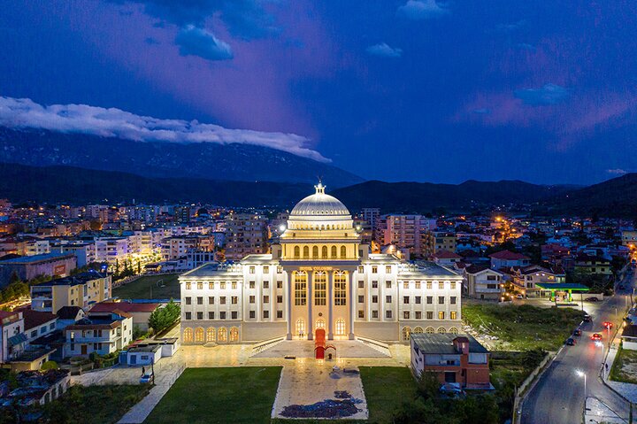 Buitenhof Reizen - AlbaniÃ« - begeleide vakanties voor mensen met een beperking - Hotel Colombo