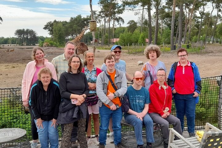 Safari Beekse Bergen - Groep - Buitenhof Reizen begeleide vakanties voor mensen met een verstandelijke beperking.