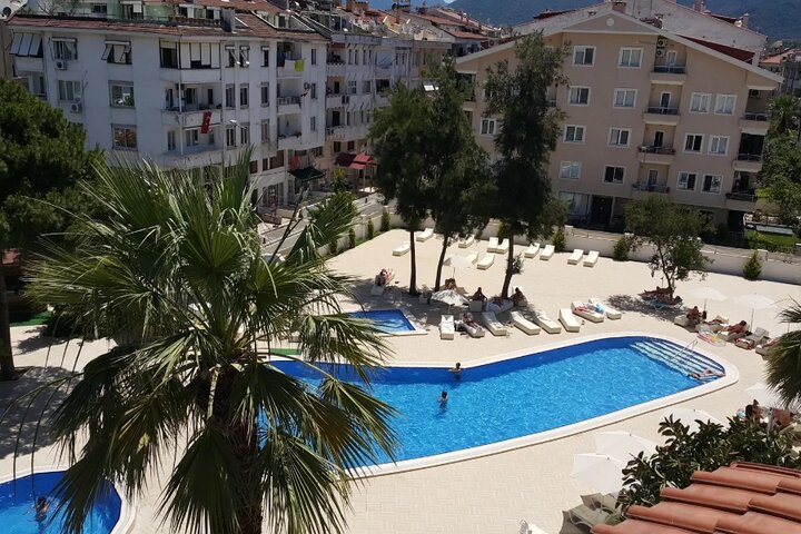 Marmaris - Hotel - Buitenhof Reizen begeleide vakanties voor mensen met een verstandelijke beperking.