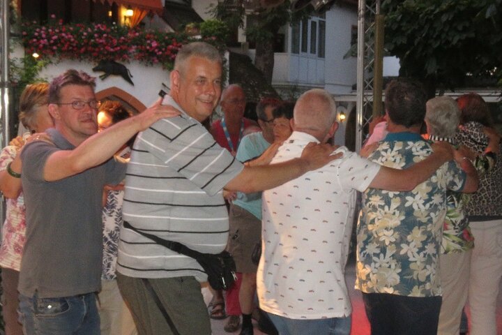 Eifel Muziekreis - Polonaise -  Buitenhof Reizen begeleide vakanties voor mensen met een verstandelijke beperking.