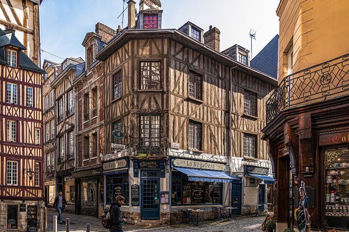 NormandiÃ« - Rouen - Buitenhof Reizen begeleide vakanties voor mensen met een verstandelijke beperking.
