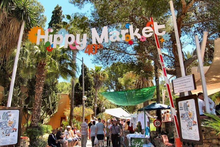 Ibiza - Hippiemarkt - Buitenhof Reizen begeleide vakanties voor mensen met een verstandelijke beperking.