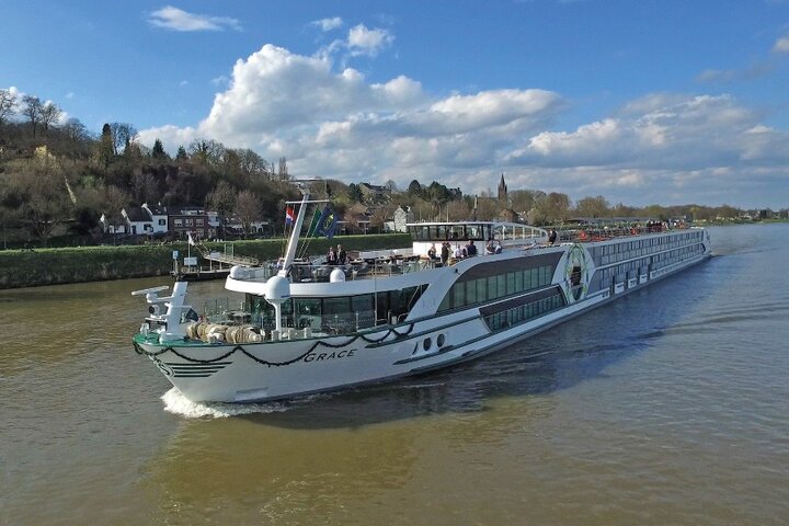 Kerstcruise - MS Grace - Buitenhof Reizen begeleide vakanties voor mensen met een verstandelijke beperking.