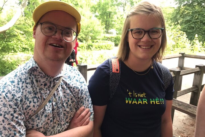 Lipnomeer - Man en vrouw op foto - Buitenhof Reizen begeleide vakanties voor mensen met een verstandelijke beperking