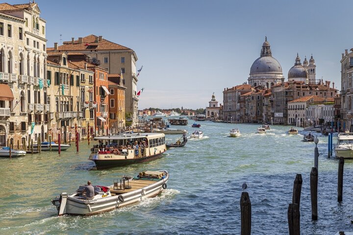 Gardameer & Venetië & Verona - Venetië boten - Buitenhof Reizen begeleide vakanties voor mensen met een verstandelijke beperking mee