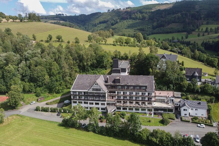 Kerstmarkten Duitsland - Hotel Alpin Schmallenberg- Buitenhof reizen begeleide vakanties voor mensen met een verstandelijke beperking