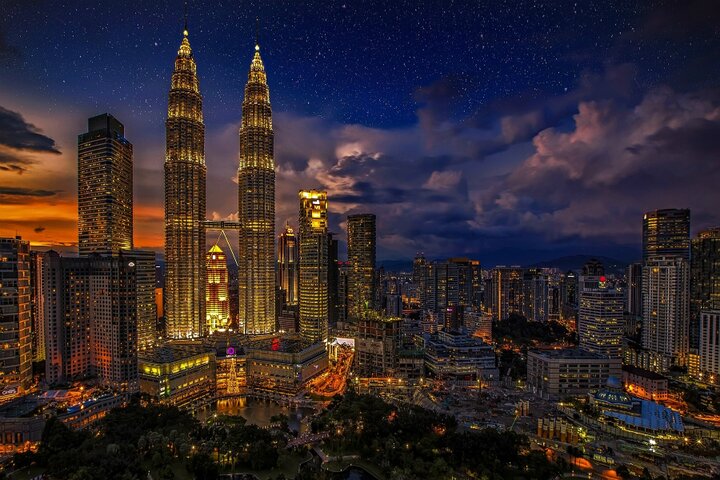 Maleisie - Skyline Kuala Lumpur - Buitenhof Reizen begeleide vakanties voor mensen met een verstandelijke beperking