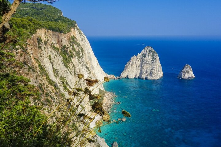 Kreta - bergwand in zee - Buitenhof Reizen begeleide vakanties voor mensen met een verstandelijke beperking. 