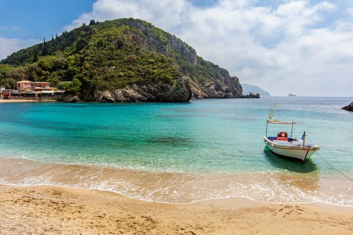 Corfu - Zee met bootje - Buitenhof Reizen begeleide vakanties voor mensen met een verstandelijke beperking. 