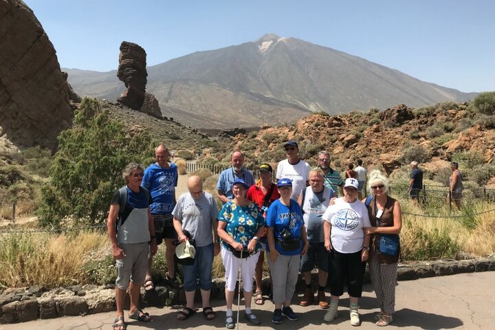 Tenerife - Groep bij El Teide - Buitenhof Reizen begeleide vakanties voor mensen met een verstandelijke beperking. 