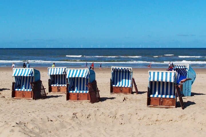  Buitenhof Reizen begeleide vakanties voor mensen met een verstandelijke beperking- Egmond- strandstoelen