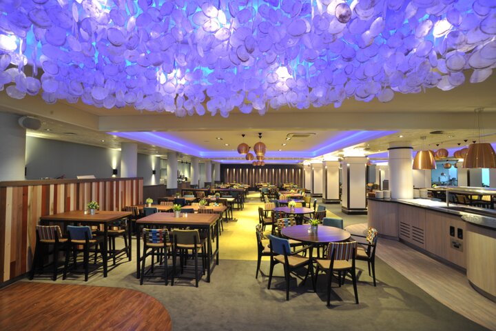 Egmond aan Zee - restaurant Zuiderduin - Buitenhof Reizen begeleide vakanties voor mensen met een verstandelijke beperking