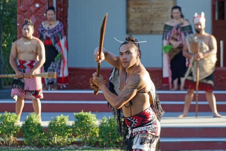Nieuw Zeeland - Maori krijgers - Buitenhhof Reizen begeleide vakanties voor mensen met een verstandelijke beperking
