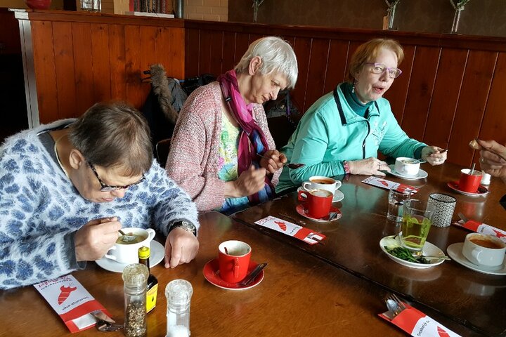 Oosterhout - Kopje soep met wat lekkers - Buitenhof Reizen begeleide vakanties voor mensen met een verstandelijke beperking