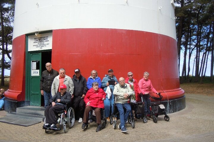 Ameland - Groepsfoto - Buitenhof Reizen begeleide vakanties voor mensen met een verstandelijke beperking.