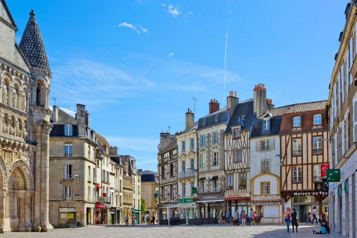 La Vienne - Vienne - Buitenhof Reizen begeleide vakanties voor mensen met een verstandelijke beperking.