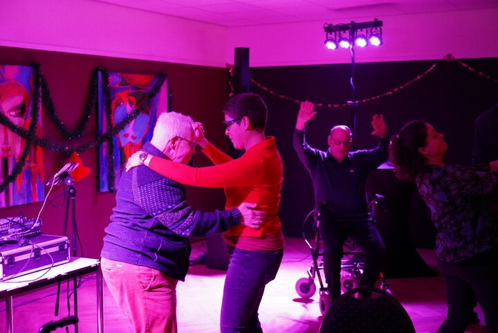 Parc Spelderholt muziekavond - Buitenhof Reizen begeleide vakanties voor mensen met een verstandelijke beperking