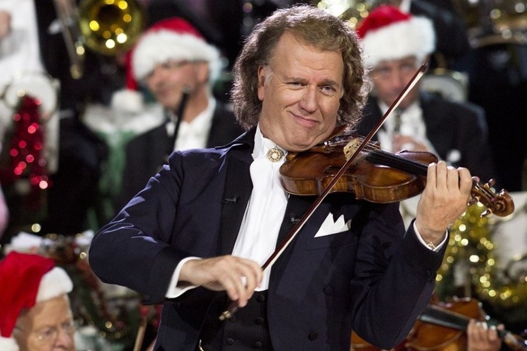 AndrÃ© Rieu kerstconcert - AndrÃ© met viool
