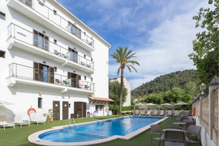 Buitenhof Reizen - Mallorca Tramuntana - bege0leide vakanties voor mensen met een beperking - Accommodatie zwembad