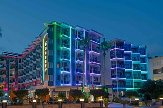 Buitenhof Reizen - Alanya - begeleide vakanties voor mensen met een beperking - Hotel Monart City