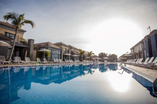 Buitenhof Reizen - Gran Canaria - begeleide groepsreizen met een verstandelijke beperking - Caybeach meloneras zwembad
