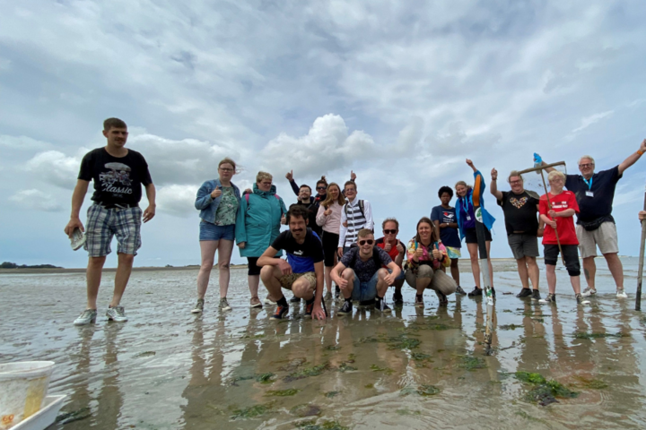Buitenhof Reizen - Texel - begeleide vakanties voor mensen met een beperking - Groepsfoto strand