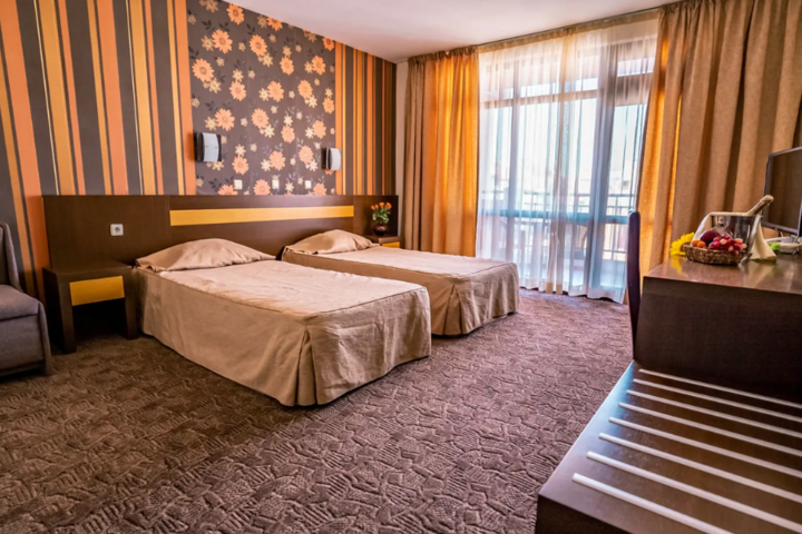 Buitenhof Reizen - Sunny Beach - begeleide vakanties voor mensen met een beperking - Hotelkamer Izola