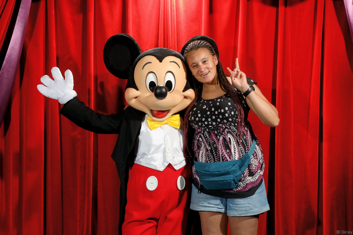 Buitenhof Reizen - Disneyland - begeleide vakanties voor mensen met een beperking - Disneyland foto Mickey Mouse