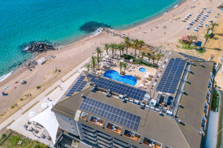 Buitenhof Reizen - Grand Prix Barcelona - begeleide vakanties voor mensen met een beperking -  Caprici Beach Hotel & Spa