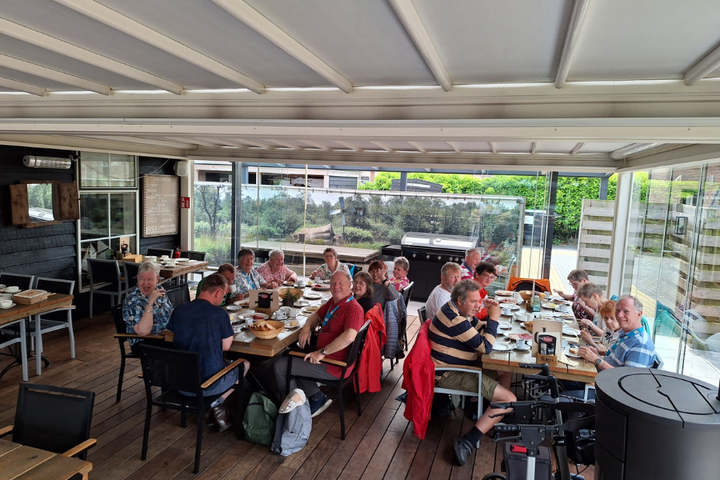 Buitenhof Reizen - Steenwijk - begeleide groepsreizen met een verstandelijke beperking - groepsfoto (2)
