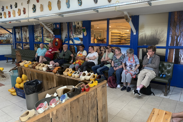 Buitenhof Reizen - Volendam - begeleide groepsreizen met een verstandelijke beperking - klompenmuseum
