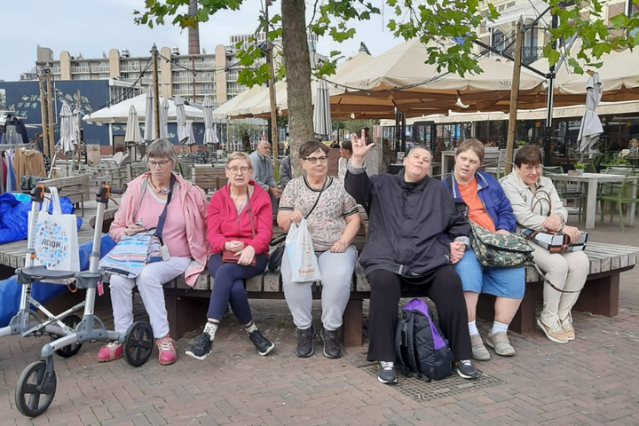 Buitenhof Reizen - Almelo - begeleide groepsreizen met een verstandelijke beperking - groepsfoto