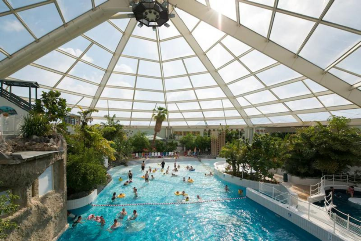 Buitenhof Reizen - Belgische kust - begeleide vakanties voor mensen met een beperking - Center Parcs de Haan zwembad