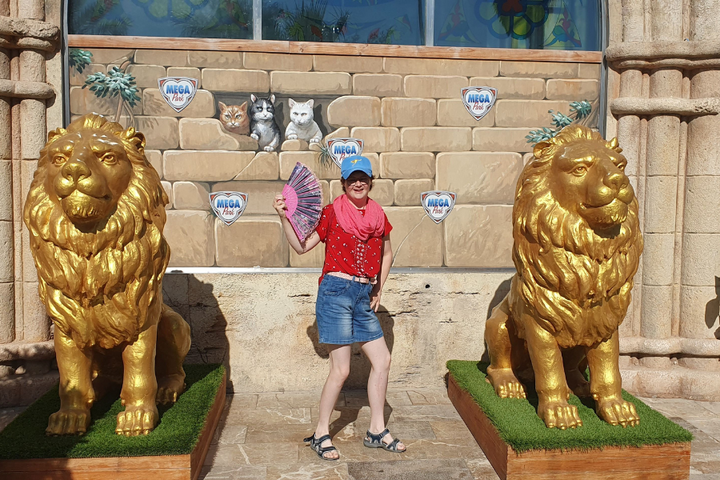 Buitenhof Reizen - Mallorca - begeleide vakanties voor mensen met een beperking - Reiziger bij Megapark