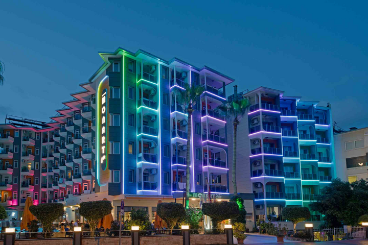 Buitenhof Reizen - Alanya - begeleide vakanties voor mensen met een beperking - Hotel Monart City