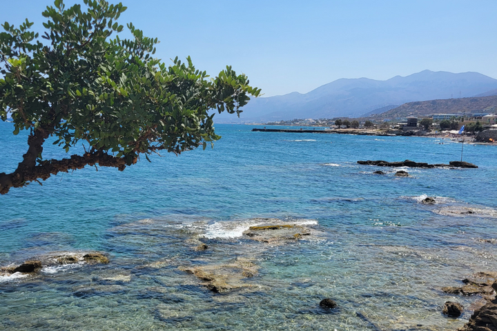 Buitenhof Reizen - Kreta - begeleide vakanties voor mensen met een beperking - Uitzicht over de zee