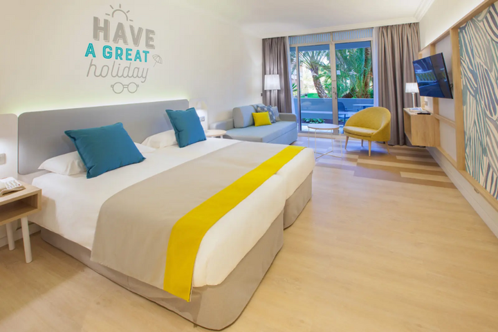 Buitenhof Reizen - Gran Canaria - begeleide vakanties voor mensen met een beperking - Abora Buenaventura by Lopesan Hotels slaapkamer voorbeeld