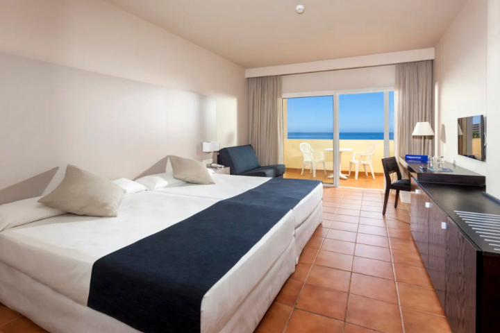 Buitenhof Reizen - Kerst op Tenerife - begeleide groepsreizen met een verstandelijke beperking - Best Jacaranda kamer