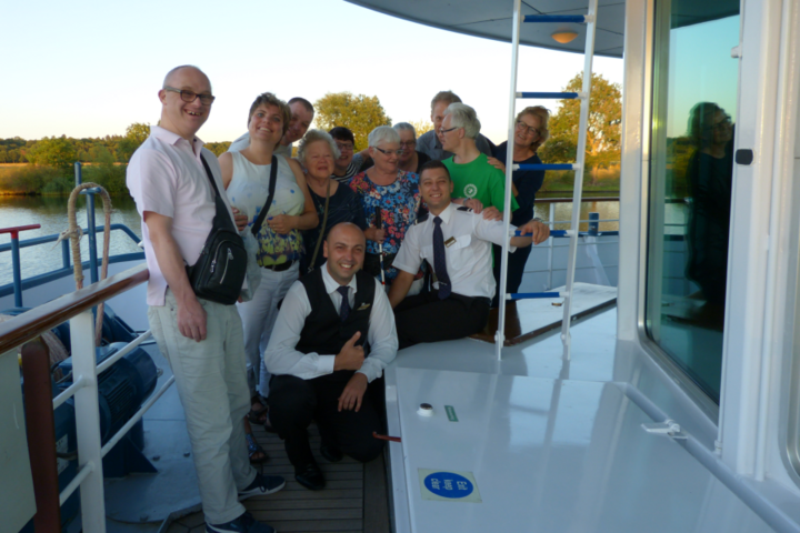 Buitenhof Zomercruise - groep op schip - Buitenhof Reizen begeleide vakanties voor mensen met een verstandelijke beperking