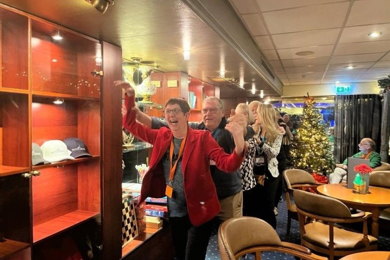 Buitenhof Reizen - Kerstcruise - begeleide vakanties voor mensen met een beperking - Reizigers polonaise