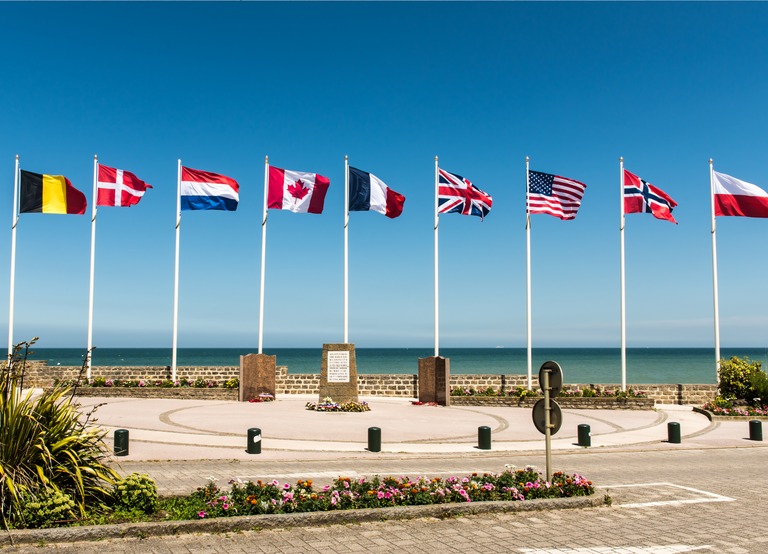 Buitenhof Reizen voor mensen met een verstandelijke beperking - Avontuurlijk -  Invasiestranden Vlaggen