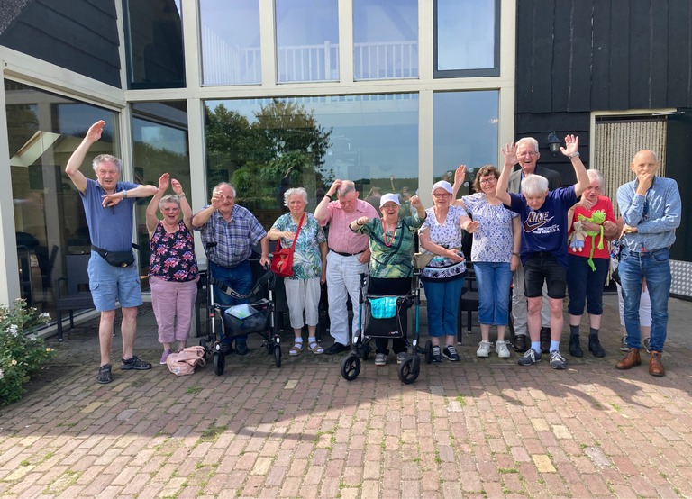 Buitenhof Reizen - Begeleide groepsreizen voor mensen met een verstandelijke beperking - Drents Beilen (5 dagen) - Groepsfoto