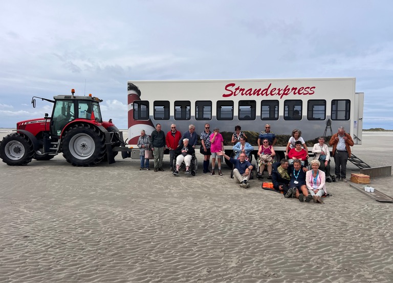Buitenhof Reizen - Begeleide groepsreizen voor mensen met een verstandelijke beperking - Ameland - Strandexpress 
