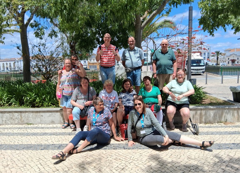 Buitenhof Reizen - Begeleide groepsreizen voor mensen met een verstandelijke beperking - Zuid-Portugal - groepsfoto reizigers