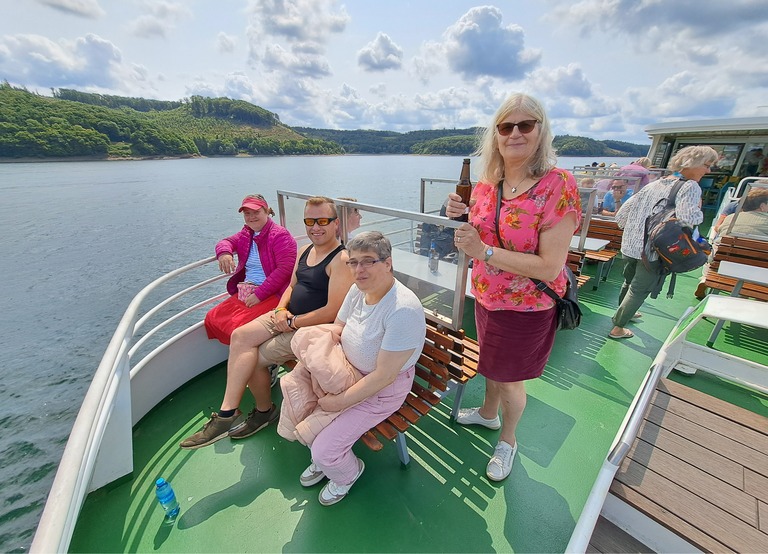 Buitenhof Reizen - Begeleide groepsreizen voor mensen met een verstandelijke beperking - Winterberg - reizigers op boot